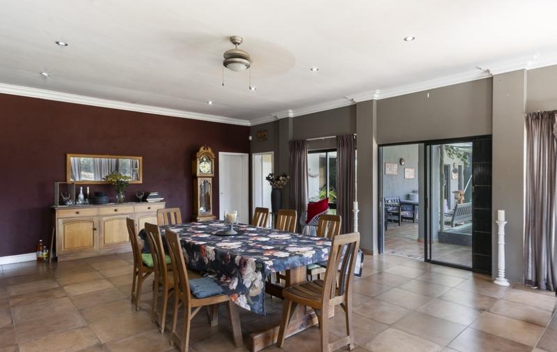4 Bedroom Property for Sale in Gordons Bay Western Cape
